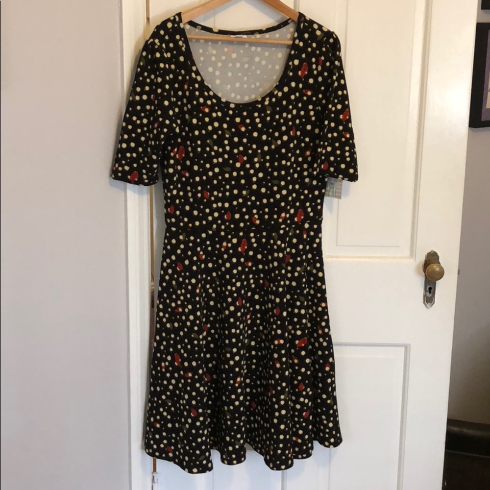 LuLaRoe Nicole NWT 2XL polka dot black dress